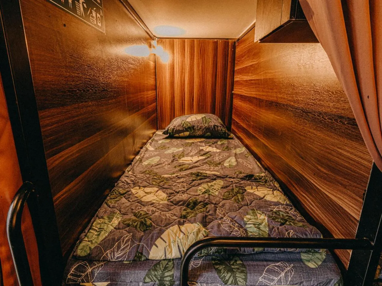 Snite Hotel & Dorm - Danang Dragon Bridge 0*, 다낭 베트남