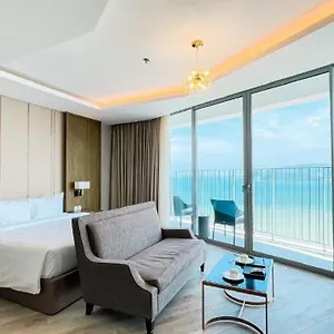Panorama Luxury Sea View , 나트랑 베트남